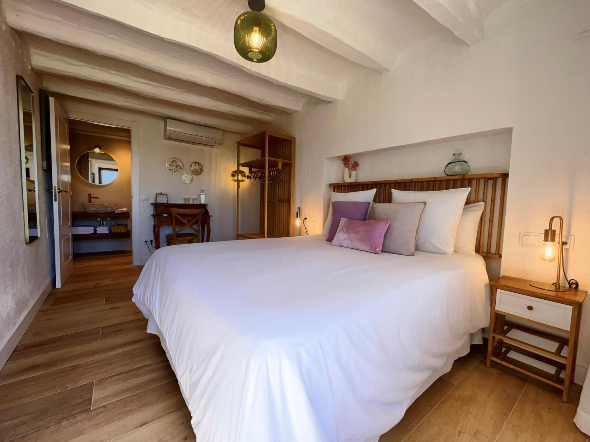 Bed & Breakfast Bed & Breakfast Wine & Cooking Penedes